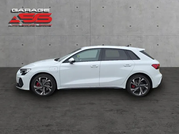 AUDI A3 Sportback 45 TFSI e S line Attraction S-tronic