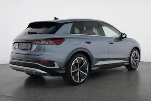 AUDI Q4 e-tron 50 quattro