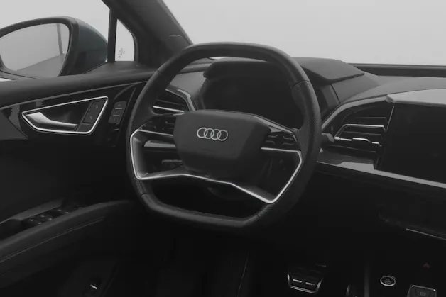 AUDI Q4 e-tron 50 quattro