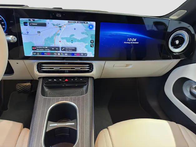 MERCEDES-BENZ CLA 350 Progressive 4MATIC EQ