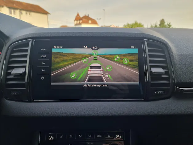 SKODA Karoq 2.0 TSI SportLine 4x4 DSG