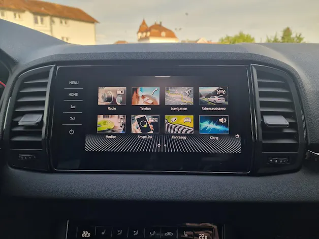SKODA Karoq 2.0 TSI SportLine 4x4 DSG