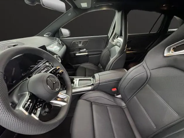 MERCEDES-BENZ GLA AMG 35 4Matic 8G-DCT