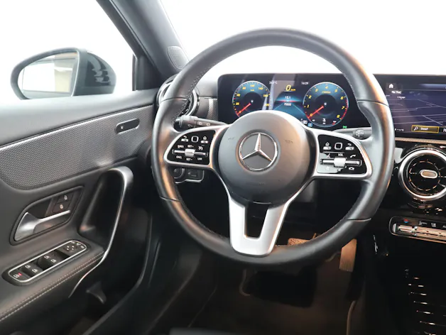 MERCEDES-BENZ A 180 Night Star