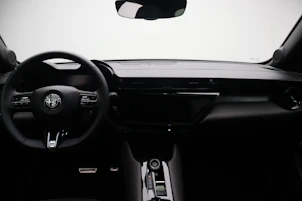 immagine del veicolo ALFA ROMEO Junior Elettrica TI