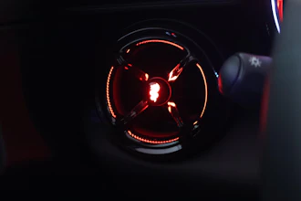https://vehicle.imgix.net/4447825/6dd5c81a-d657-4a6b-a495-e343736e6e94.JPG
