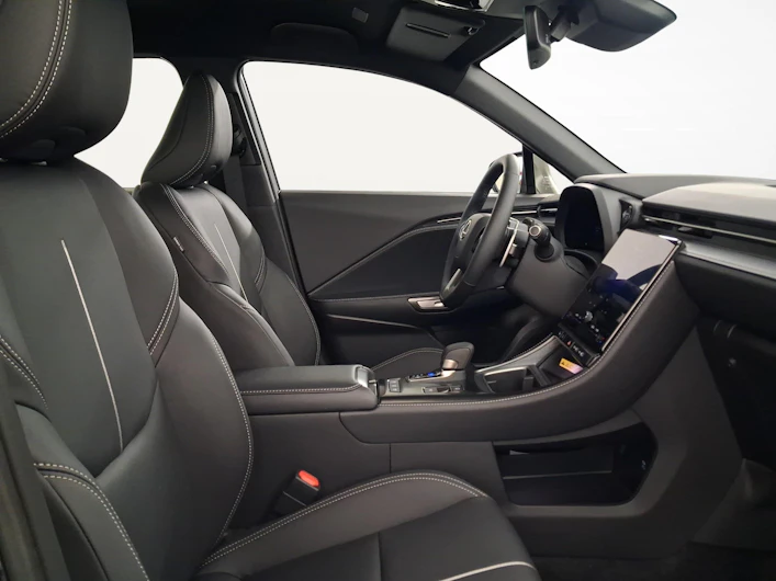 Fahrzeugbild LEXUS LBX