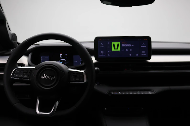 image du véhicule JEEP AVENGER