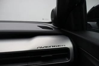 https://vehicle.imgix.net/4447835/f4759593-c6de-4273-b4ca-fcffda0a0d7f.JPG