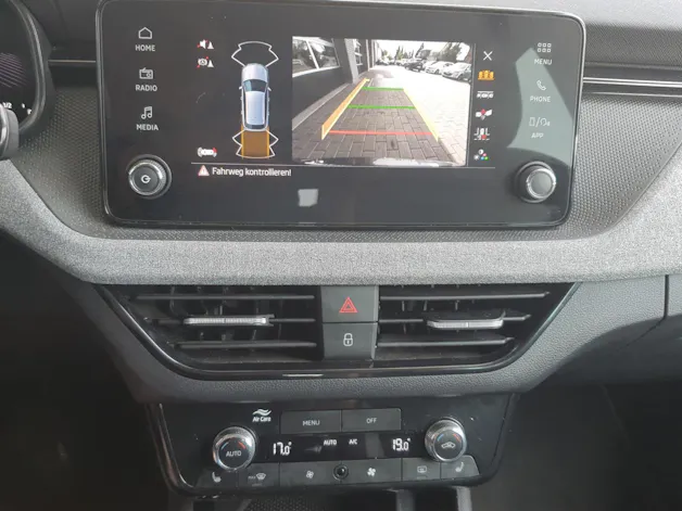 SKODA Kamiq 1.0 TSI Selection  Black DSG-Automat