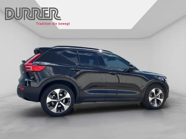 VOLVO XC40 2.0 B3 MH Plus Dark