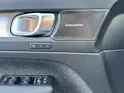 VOLVO XC40 2.0 B3 MH Plus Dark