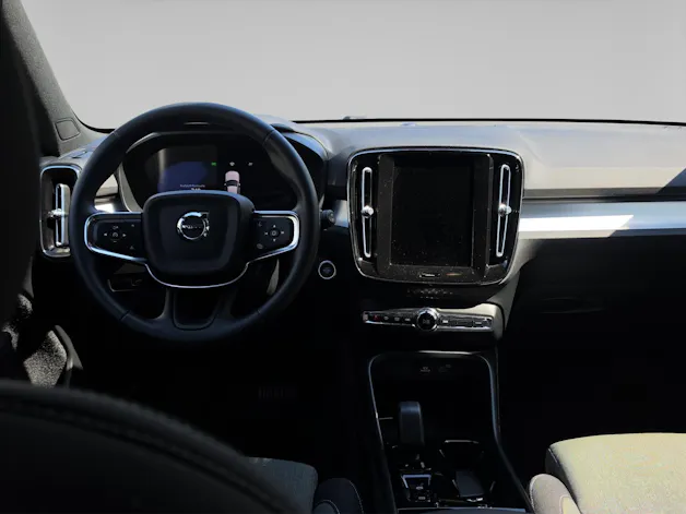 VOLVO XC40 2.0 B4 MH Plus Dark