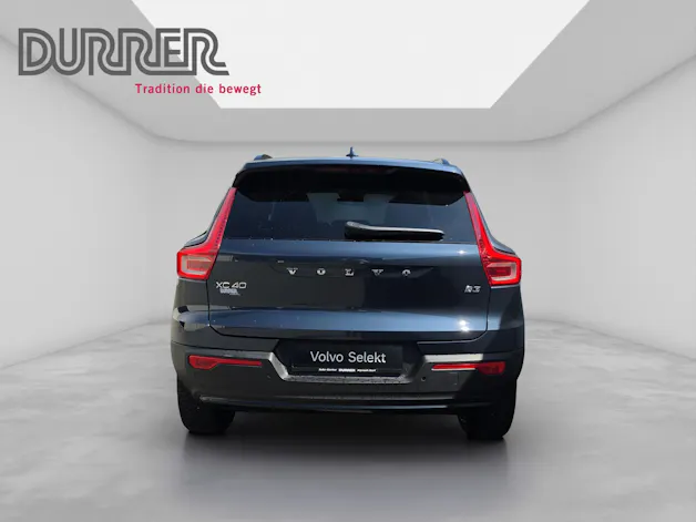 VOLVO XC40 2.0 B4 MH Plus Dark