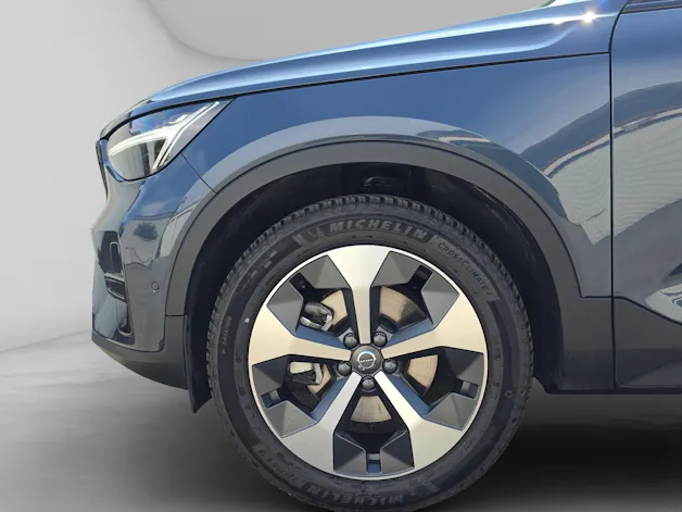 VOLVO XC40 2.0 B4 MH Plus Dark