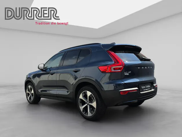 VOLVO XC40 2.0 B4 MH Plus Dark