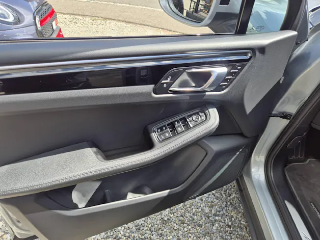 PORSCHE Macan 3.0 V6 S