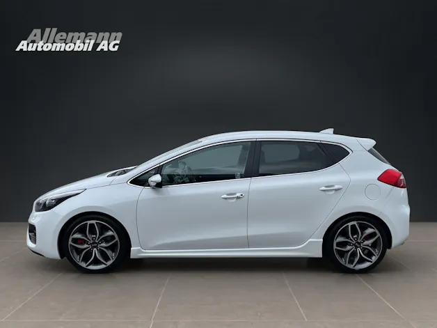 Kia Cee'd 1.6 GDi Turbo GT