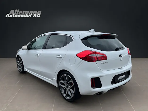 Kia Cee'd 1.6 GDi Turbo GT