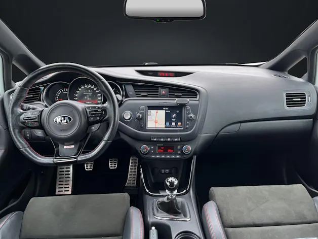 Kia Cee'd 1.6 GDi Turbo GT