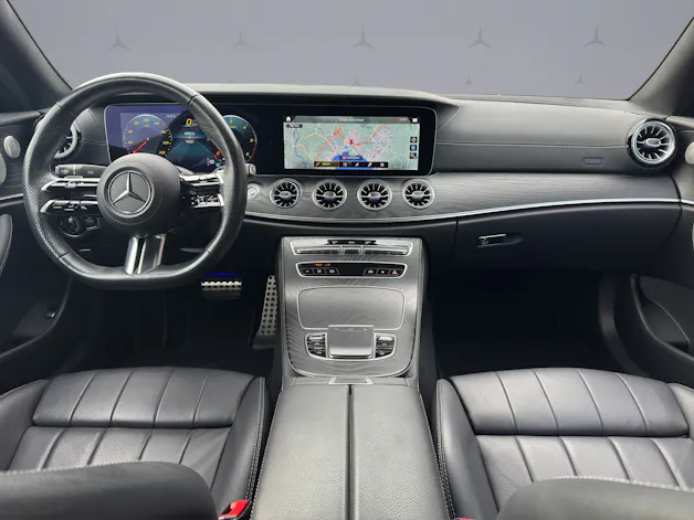 MERCEDES-BENZ E 300 d AMG Line 4matic Coupé