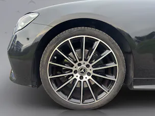 MERCEDES-BENZ E 300 d AMG Line 4matic Coupé