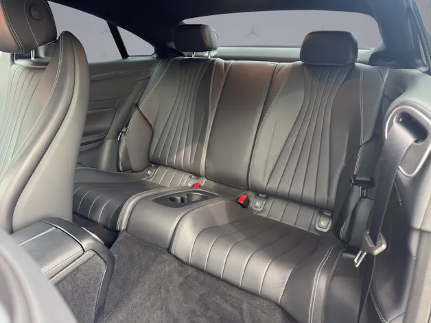 MERCEDES-BENZ E 300 d AMG Line 4matic Coupé