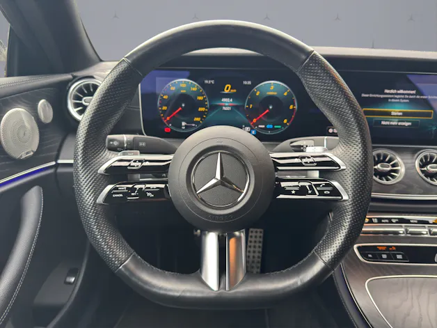 MERCEDES-BENZ E 300 d AMG Line 4matic Coupé