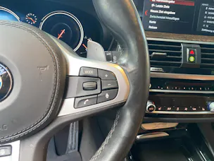 BMW X3 20i xDrive paddles