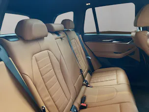 BMW X3 20i xDrive paddles