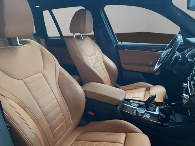 BMW X3 20i xDrive paddles