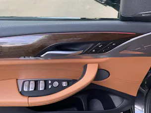 BMW X3 20i xDrive paddles