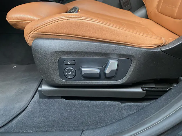 BMW X3 20i xDrive paddles