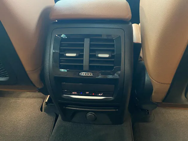 BMW X3 20i xDrive paddles