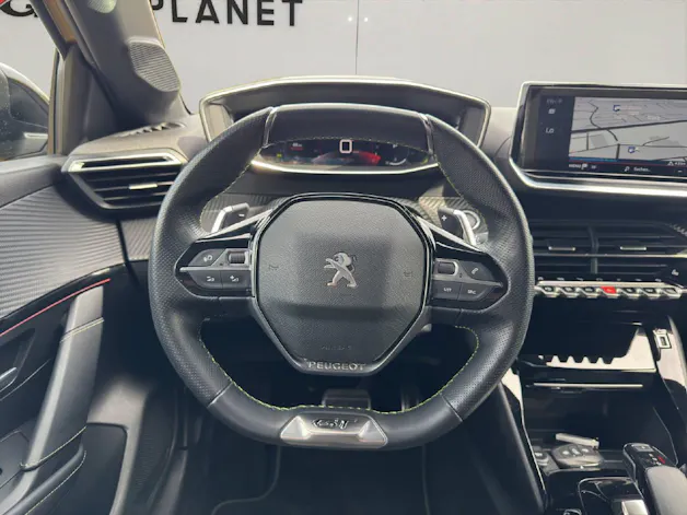 PEUGEOT 208 1.2 PureTech 130 GT Line