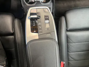 BMW X1 23i xDrive paddles