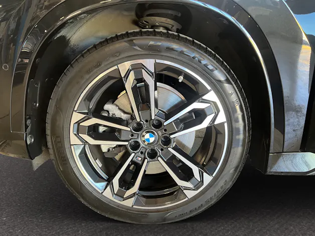 BMW X1 23i xDrive paddles
