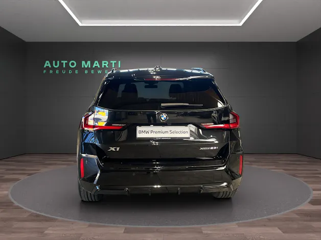 BMW X1 23i xDrive paddles