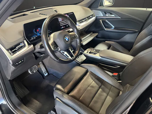 BMW X1 23i xDrive paddles