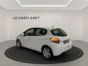 PEUGEOT 208 1.2 PureTech Signature S/S