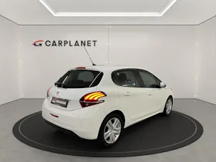 PEUGEOT 208 1.2 PureTech Signature S/S