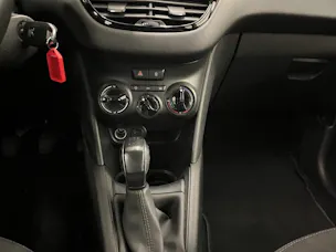 PEUGEOT 208 1.2 PureTech Signature S/S