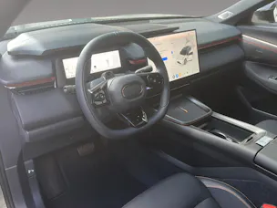 Lynk & Co 08 1.5 PHEV More