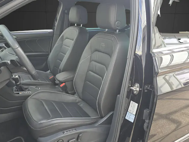 VW Tiguan 1.4 TSI PHEV R-Line ** Frisch ab MFK & 12 Monate GARANTIE **