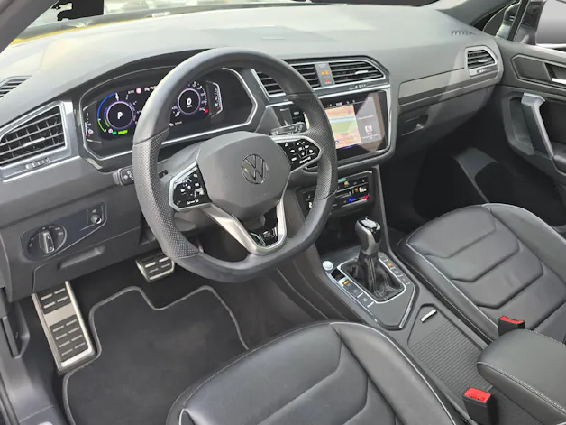 VW Tiguan 1.4 TSI PHEV R-Line ** Frisch ab MFK & 12 Monate GARANTIE **