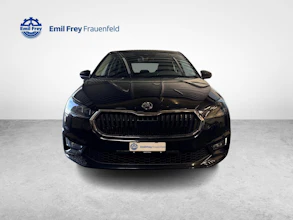 https://vehicle.imgix.net/4448209/722a14c5-1ea2-4032-b3e7-ce424c725e64.jpg