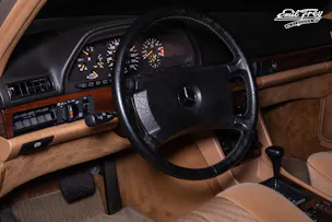 MERCEDES-BENZ SE W126