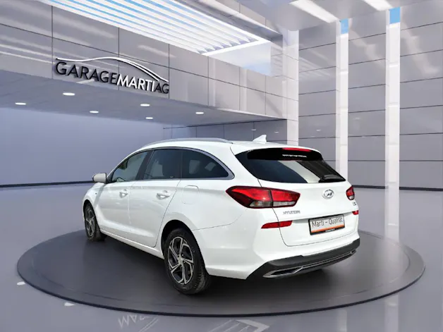 HYUNDAI i30 Wagon 1.5 T-GDi Amplia