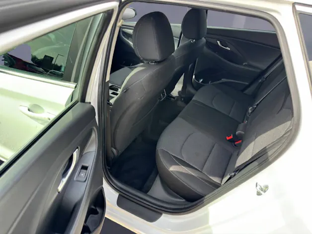 HYUNDAI i30 Wagon 1.5 T-GDi Amplia
