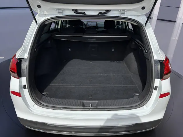 HYUNDAI i30 Wagon 1.5 T-GDi Amplia